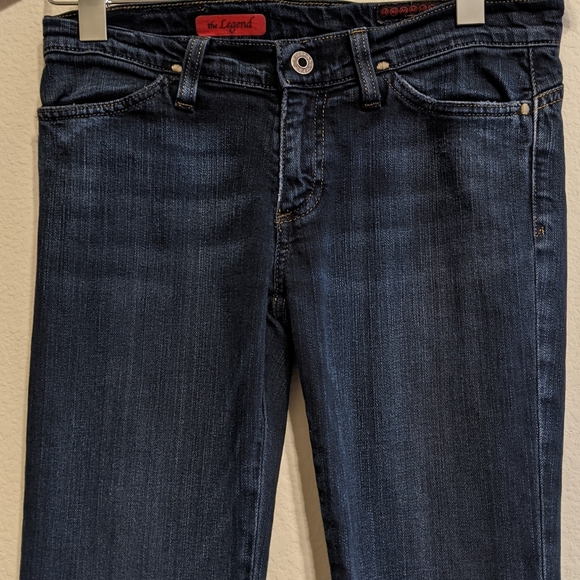 Adriano Goldschmied AG Women's Size 26 R Jeans The Legend Dark Wash Flare. - Picture 2 of 9